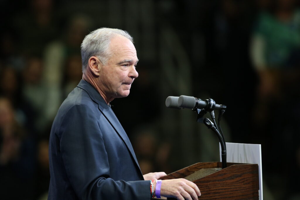 Kaine introduces legislation to address teacher shortage, equip new educators