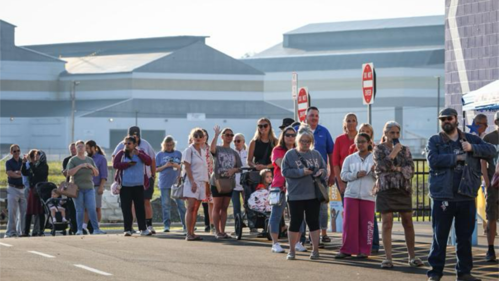 Photo by Mary Everett | West Virginia residents wait in line outside of the new Kroger Marketplace at Park Place during the grand opening in South Charleston on Wednesday, June 24, 2026.
